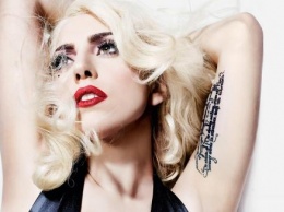 «Уши спаниеля»: «Гламурная» Леди Гага крупно опозорилась в Сети - фанаты