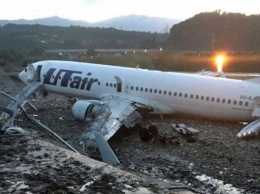 Пассажиры самолета, сгоревшего в Сочи, делятся видео с места ЧП: это очень страшно