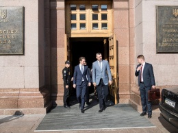 Кличко обсудил с федеральным канцлером Австрии Курцем важность санкций против РФ