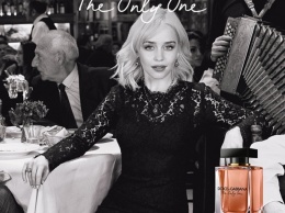 Эмилия Кларк в рекламной кампании аромата Dolce & Gabbana