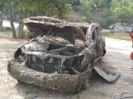 В Николаеве со дна реки подняли «Lexus»: номер кузова уничтожен, номерные знаки отсутствуют