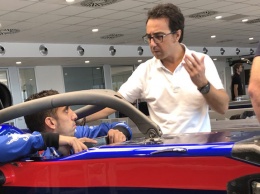 Себастьен Буэми прошел подгонку сиденья в Toro Rosso