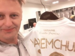 УЕФА одобрил лозунг "Слава Украине" на футболках украинской сборной