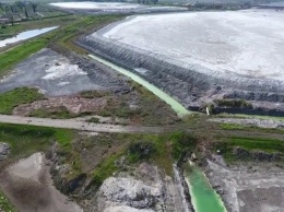 Экологическая катастрофа в Крыму: опубликовано жуткое видео с эпицентра химической аварии в Армянске