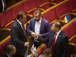 Власть считает, что важные законопроекты для всего украинского общества могут подождать, - Сергей Рыбалка