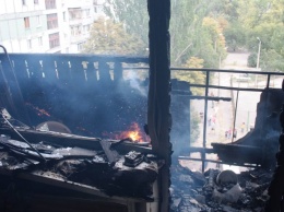 Пожар в девятиэтажке на Бабурке тушили несколько десятков спасателей - подробности