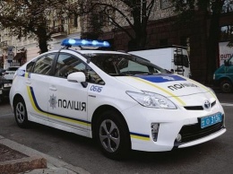 В Киеве посреди многолюдной улицы неизвестные похитили двух девушек