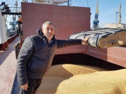 Украинский портовый оператор впервые отправит три судна с зерном по Днепру на экспорт