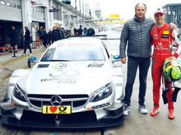 Мик Шумахер дебютировал за рулем машины DTM