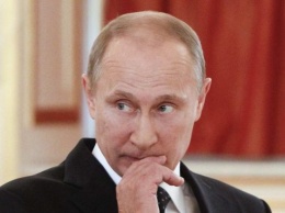 Путин надел штаны с подвохом, чтобы скрыть свой главный комплекс: пора переходить на платья