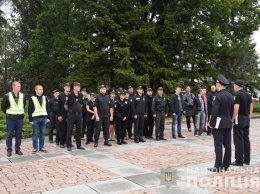 Патрулировать улицы Николаева вышли 120 полицейских и членов общественных формирований