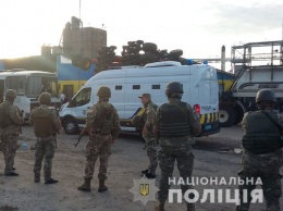 Инцидент на элеваторе в Харьковской области: задержаны около 50 человек