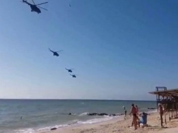 Украинская морская пехота провела вертолетные учения над пляжами Кирилловки (ВИДЕО)