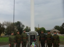 Появились фото, как в Одесской области открыли памятник воинам УНР