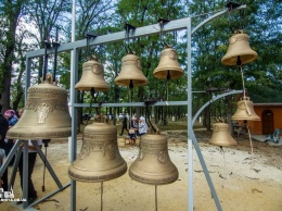 В Измаиле освятили колокола Свято-Георгиевского храма