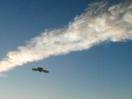 "Еще один сбитый самолет?": соцсети сообщили о мощном взрыве в небе над Крымом