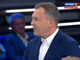 Телеведущий из РФ: В Украине переворот, а им миллиарды дают. А у нас женщина едет в Солсбери, травится - и санкции