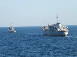 Украинские ВМС перебрасывают две единицы из Одессы в Азовское море: им предстоит пройти Керченский пролив