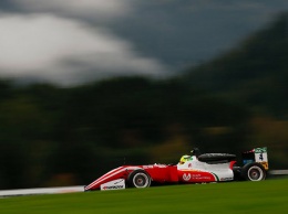 Ф3: Мик Шумахер продолжает победную серию