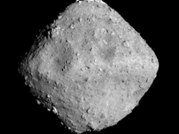 Японский зонд высадил на астероид третий модуль: фото