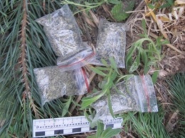 Наркоманы в Херсоне оставляют свои "закладки" даже на территории храмов