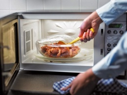 Можно ли в холодильник ставить горячее: кулинарные правила