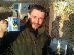 Под Житомиром похоронили трагически погибшего бойца ВСУ: фото и видео