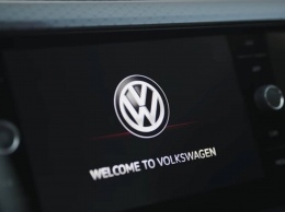 Volkswagen T-Cross показал инновационный салон на видео
