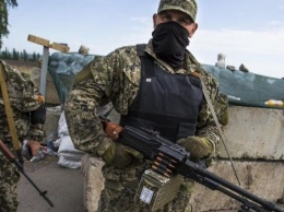 Боевики трижды обстреляли позиции сил ООС на Донбассе