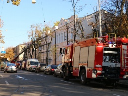В Харькове горела больница, людей эвакуировали (фото)
