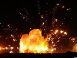 Взрывы на военных складах привели к пяти пожарам в Ичне (ВИДЕО)