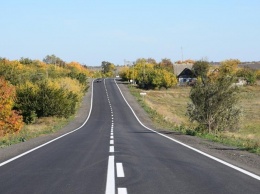 В Запорожской области завершили ремонт дороги на Мариуполь: как выглядит дорога сейчас (ВИДЕО)
