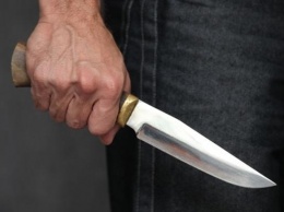 "Месть-блюдо, которое подают холодным": на Херсонщине мужчина ударил ножом соседа из-за старой обиды