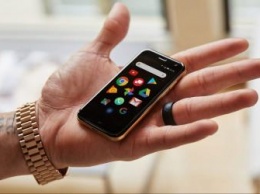 «Просто звонилка»: Новый Palm Phone оказался дополнением к iPhone