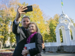 Харьков: на полях визита политического "рукоблуда" с нацистским душком