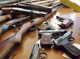 Мина, граната, нож и охотничьи ружья - первые результаты месячника добровольной сдачи оружия в Бердянске