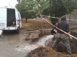 За текущий год в Геническе ликвидировали полсотни крупных аварий на водопроводных сетях