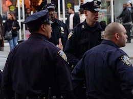 Полицейским Нью-Йорка пришлось сдать три тысячи камер после возгорания одной