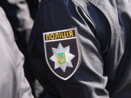 В Черновцах поймали двух молодых людей, воровавших номерные знаки