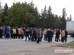 В Новой Одессе медработники перекрыли трассу на Киев