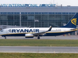 Самолет Ryanair выполнил первый в истории коммерческий рейс во Львов