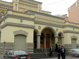 Главный раввин Украины просит силовиков расследовать факт слежки за синагогой Киева