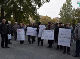 Митинг в Николаеве против повышения цены на газ: политические лозунги без политических флагов и неслучившийся штурм Николаевской ОГА
