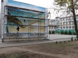 Фасад одесской школы №81 украсят два мурала. Фото
