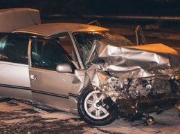 В Днепре водитель на BMW уходил от погони и устроил ДТП с тремя пострадавшими