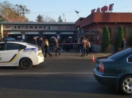 В Луцке на автомойке застрелили человека, двое ранены