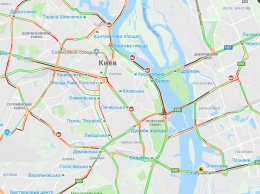 Утренний туман "заковал" Киев в 7-балльные пробки