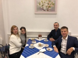 Харьковская школьница Диана побывала в Раде по приглашению нардепа Гончаренко