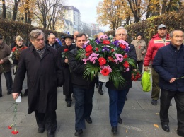 Киевляне почтили память освободителей столицы Украины от фашистов
