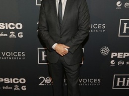 Дэвиду Швиммеру предложили роль в порно-пародии сериала "Друзья"